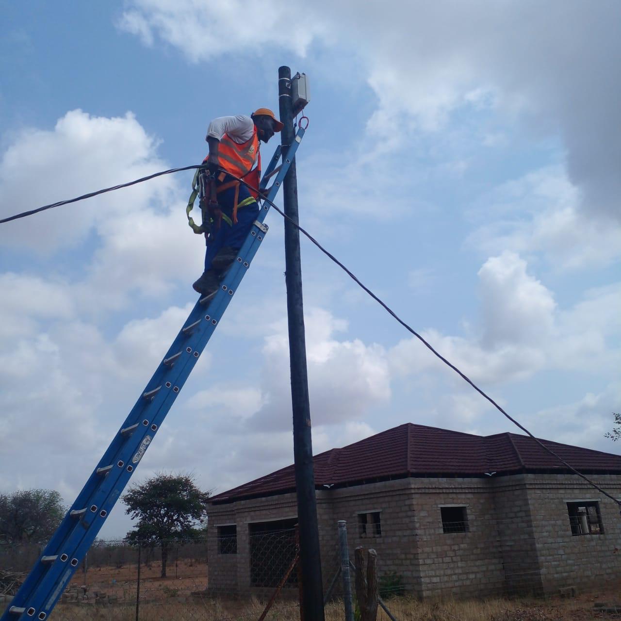 Electrification of 400 Houses in Mapuve — Image 7